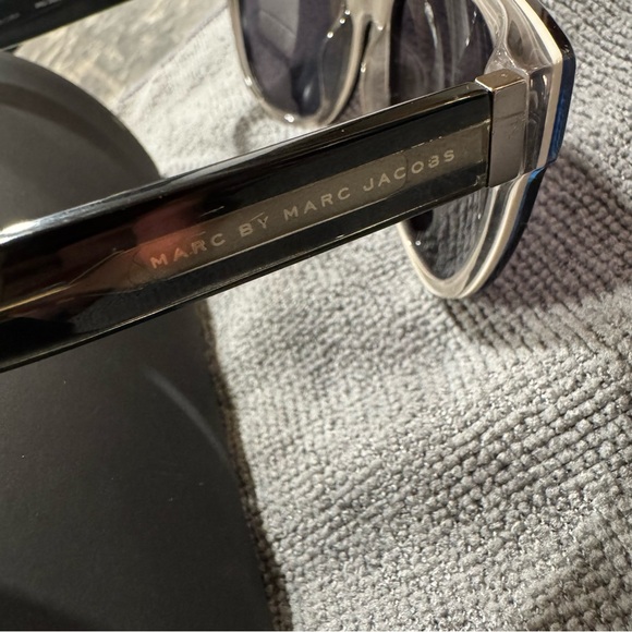 Marc By Marc Jacobs Sunglasses- MMJ 386/S - Picture 4 of 12
